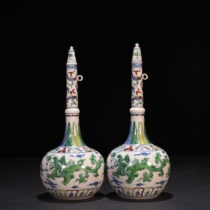 Ming Dynasty Chenghua Gallbladder Vase with Chilong