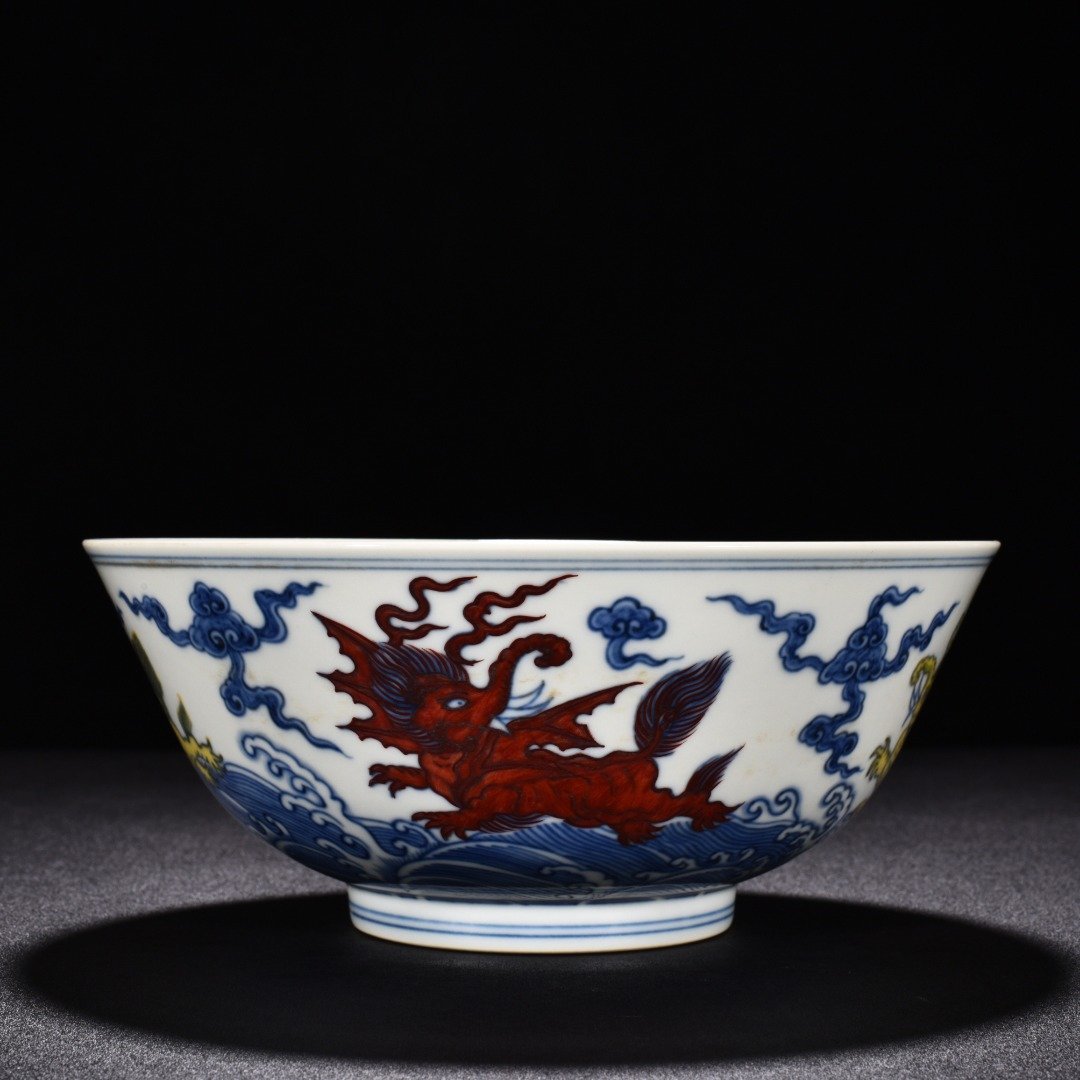 Ming Dynasty Chenghua flying elephant bowl