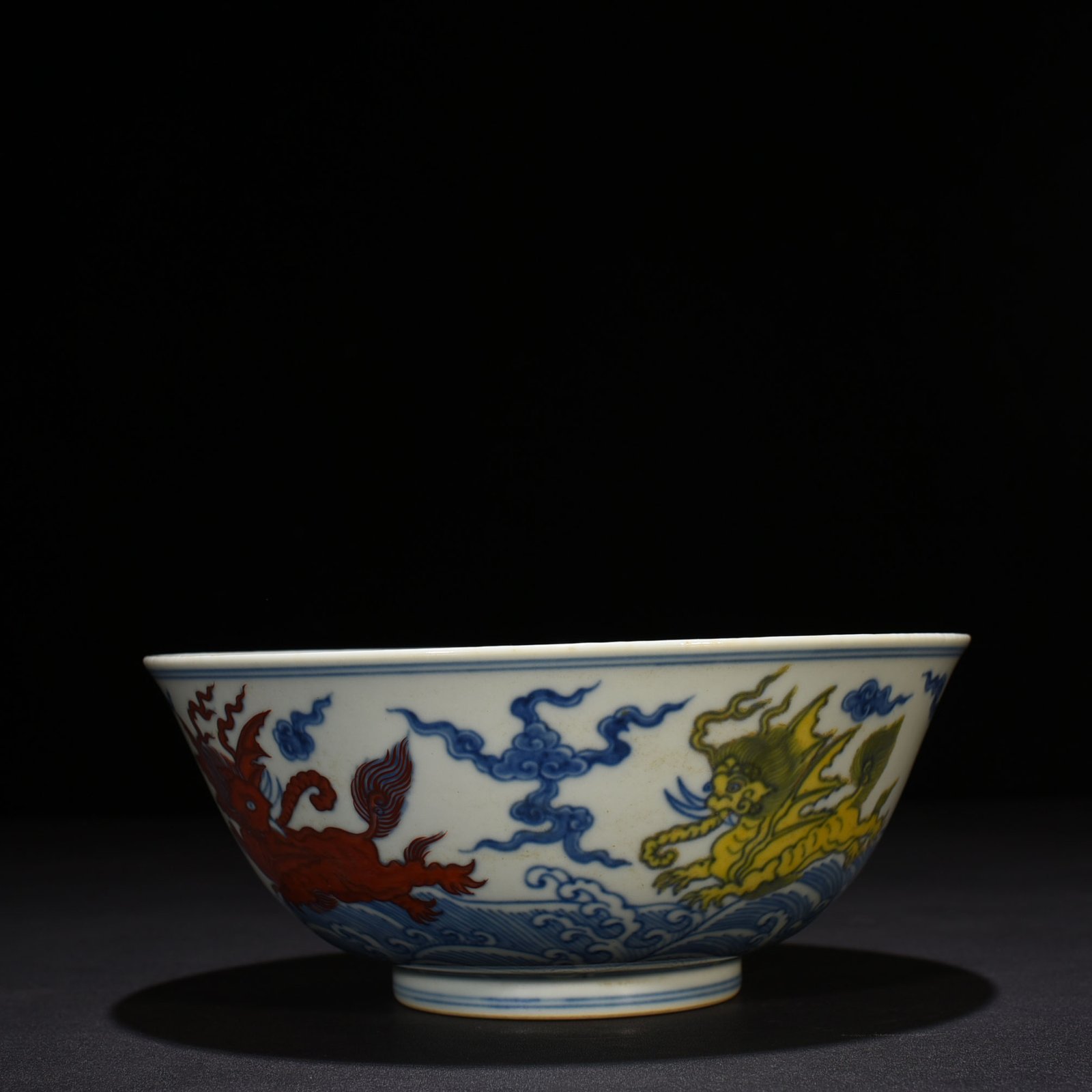 Ming Dynasty Chenghua flying elephant bowl