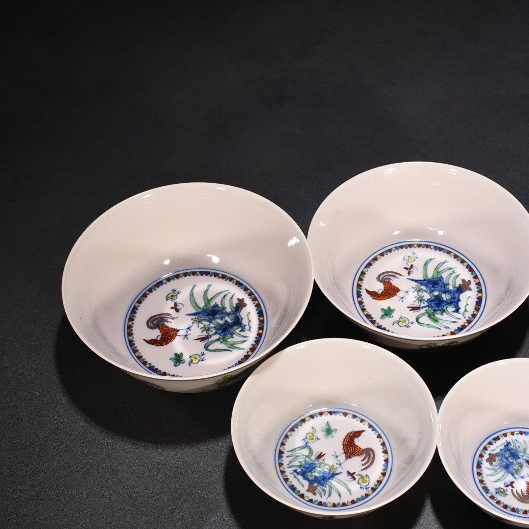 Ming Dynasty Chenghua Chicken Cylinder Cup Wan Guifei Wanzi style bowl set