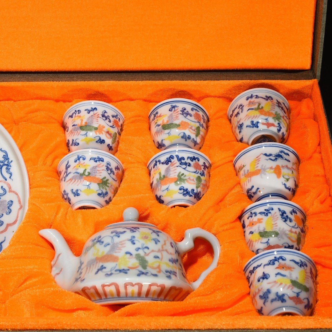Ming Dynasty Chenghua enamel tea set with colorful phoenix