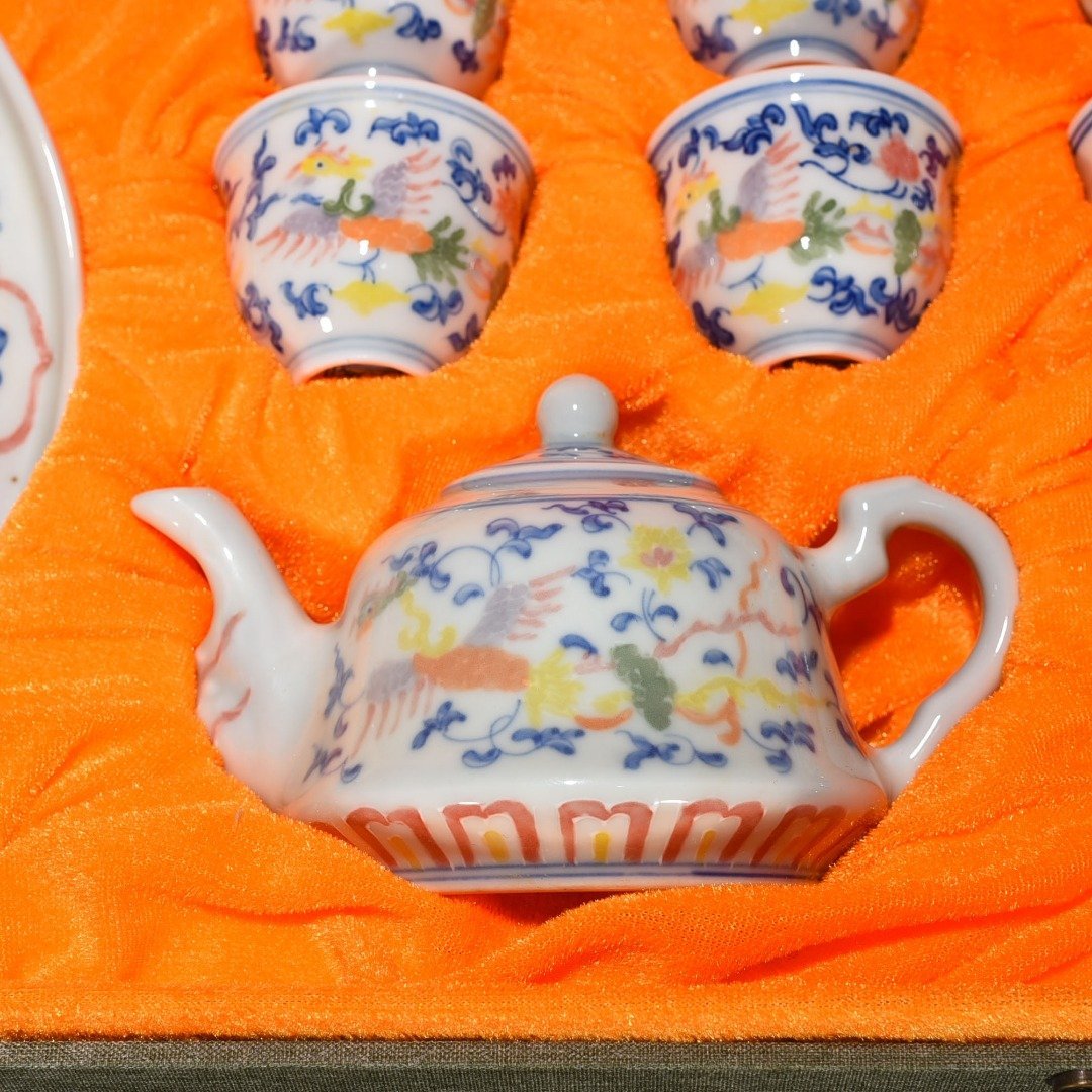 Ming Dynasty Chenghua enamel tea set with colorful phoenix