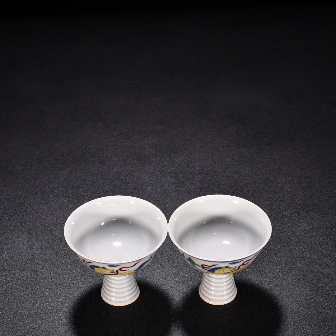 Ming Dynasty Chenghua red-tied bucket-colored purple pegasus goblet