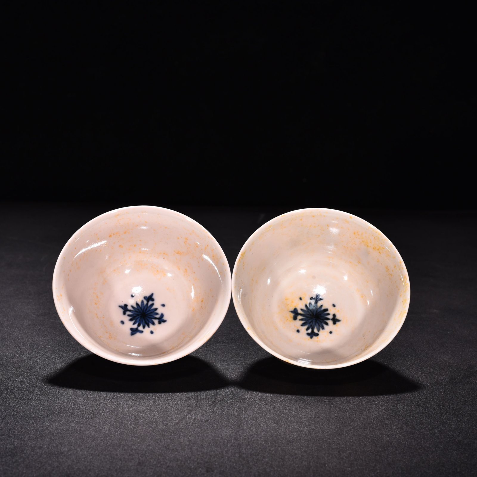 Ming Dynasty Chenghua red-tied bucket-colored purple okra flower cup