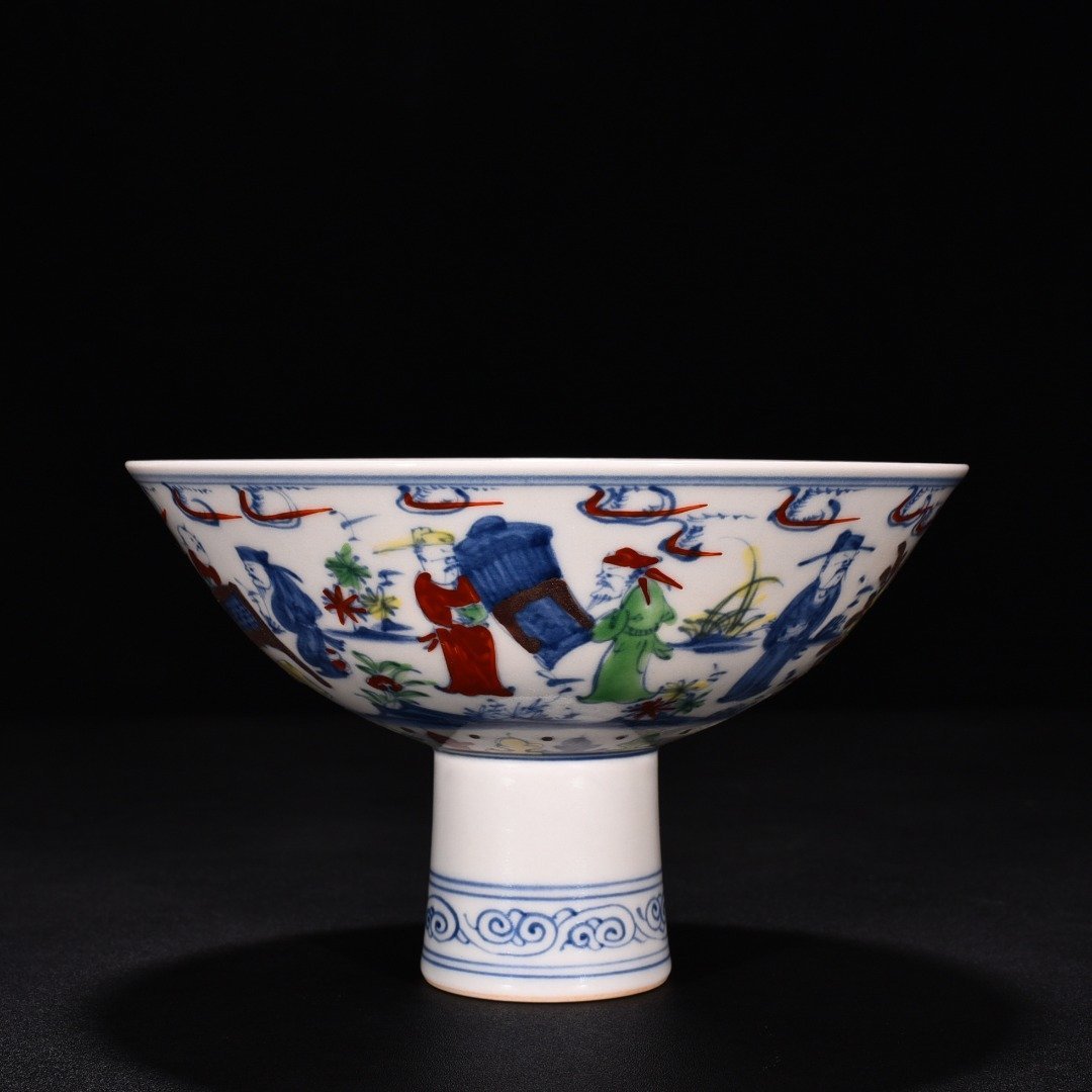 Ming Dynasty Chenghua red-bodied bucket-colored purple Gao Shi figure tall bowl