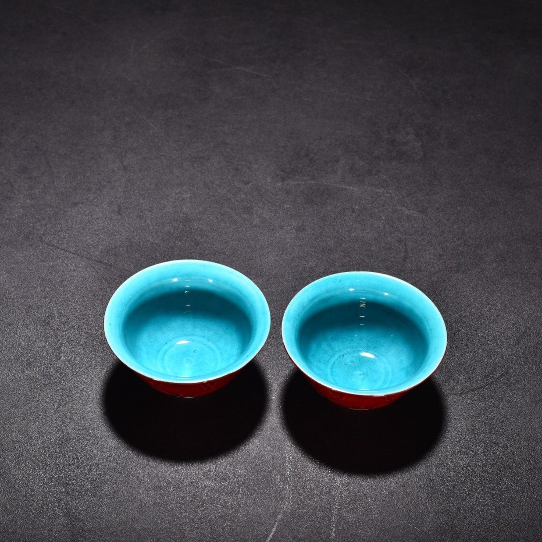 Ming Dynasty Chenghua pepper red interior peacock blue banana leaf cup