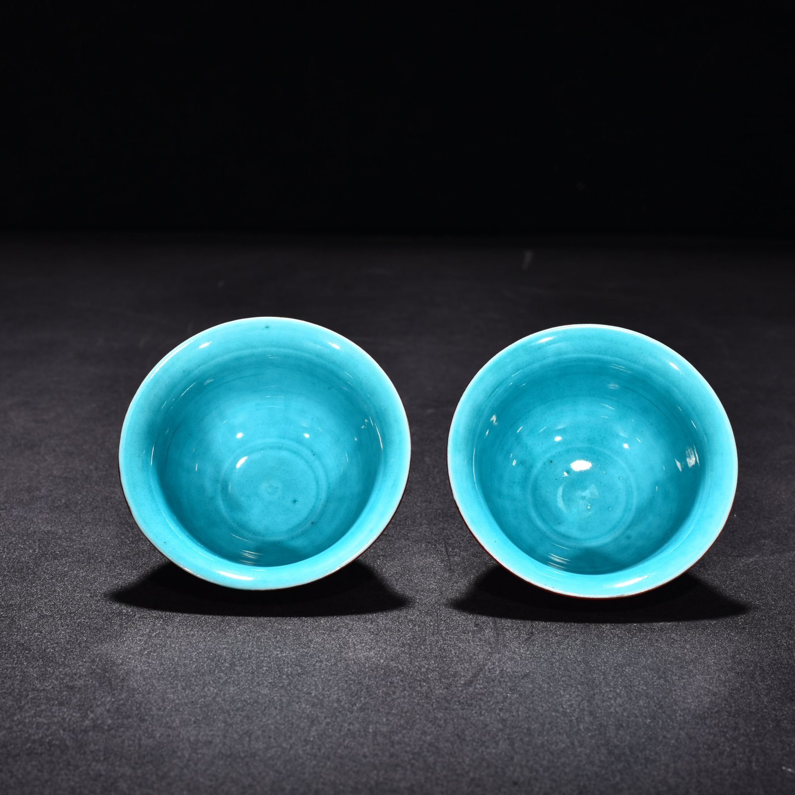 Ming Dynasty Chenghua pepper red interior peacock blue banana leaf cup
