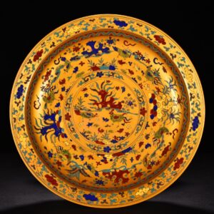 Ming Dynasty Chenghua Jindi colorful family portrait with chicken folded edge plate