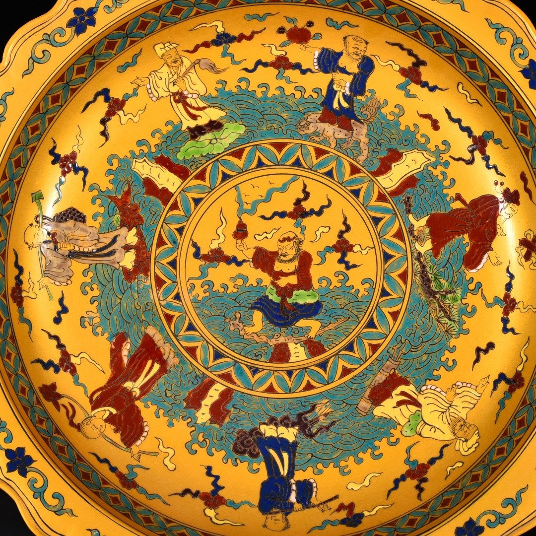 Ming Dynasty Chenghua Jindi colorful eight immortals figure rhombus mouth plate