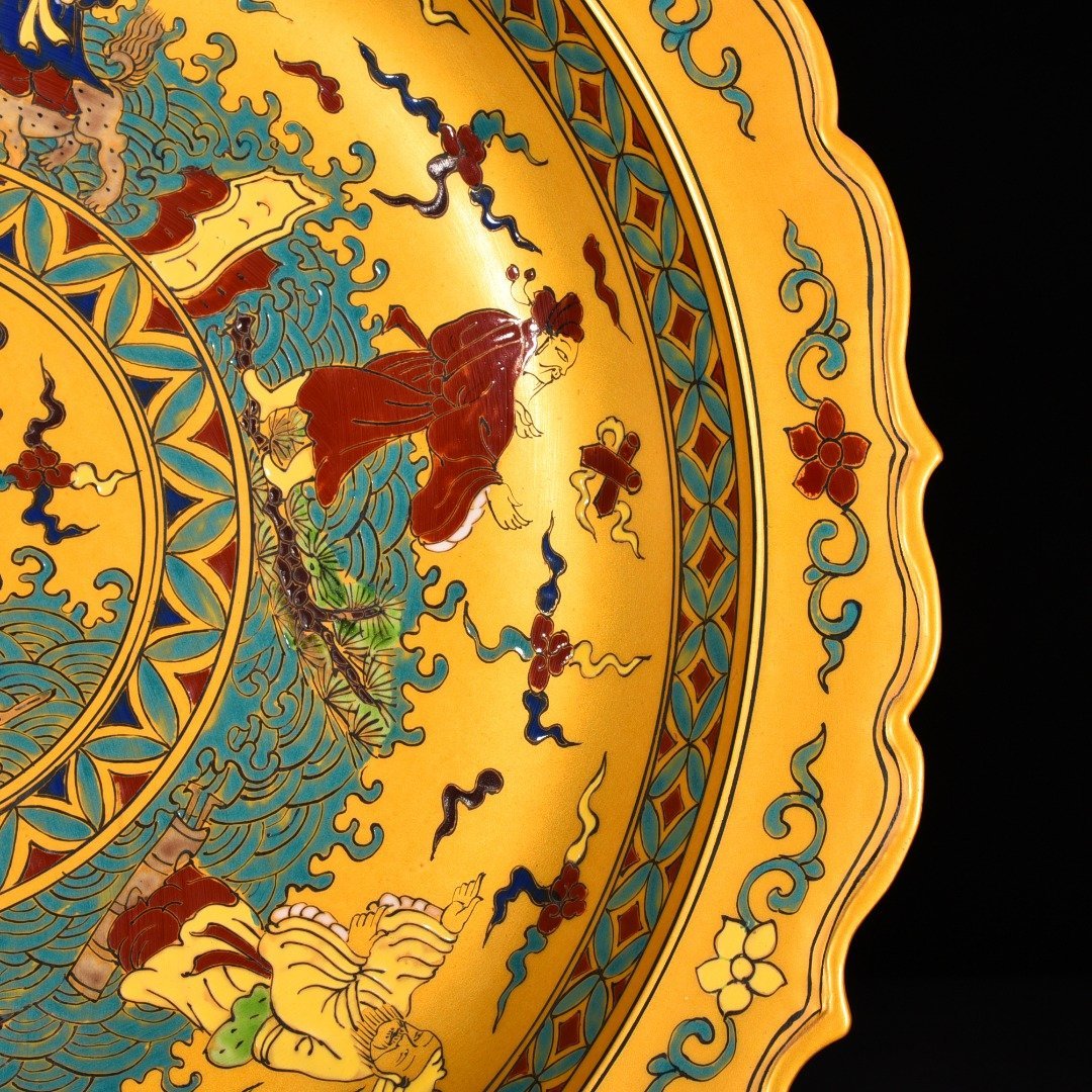 Ming Dynasty Chenghua Jindi colorful eight immortals figure rhombus mouth plate