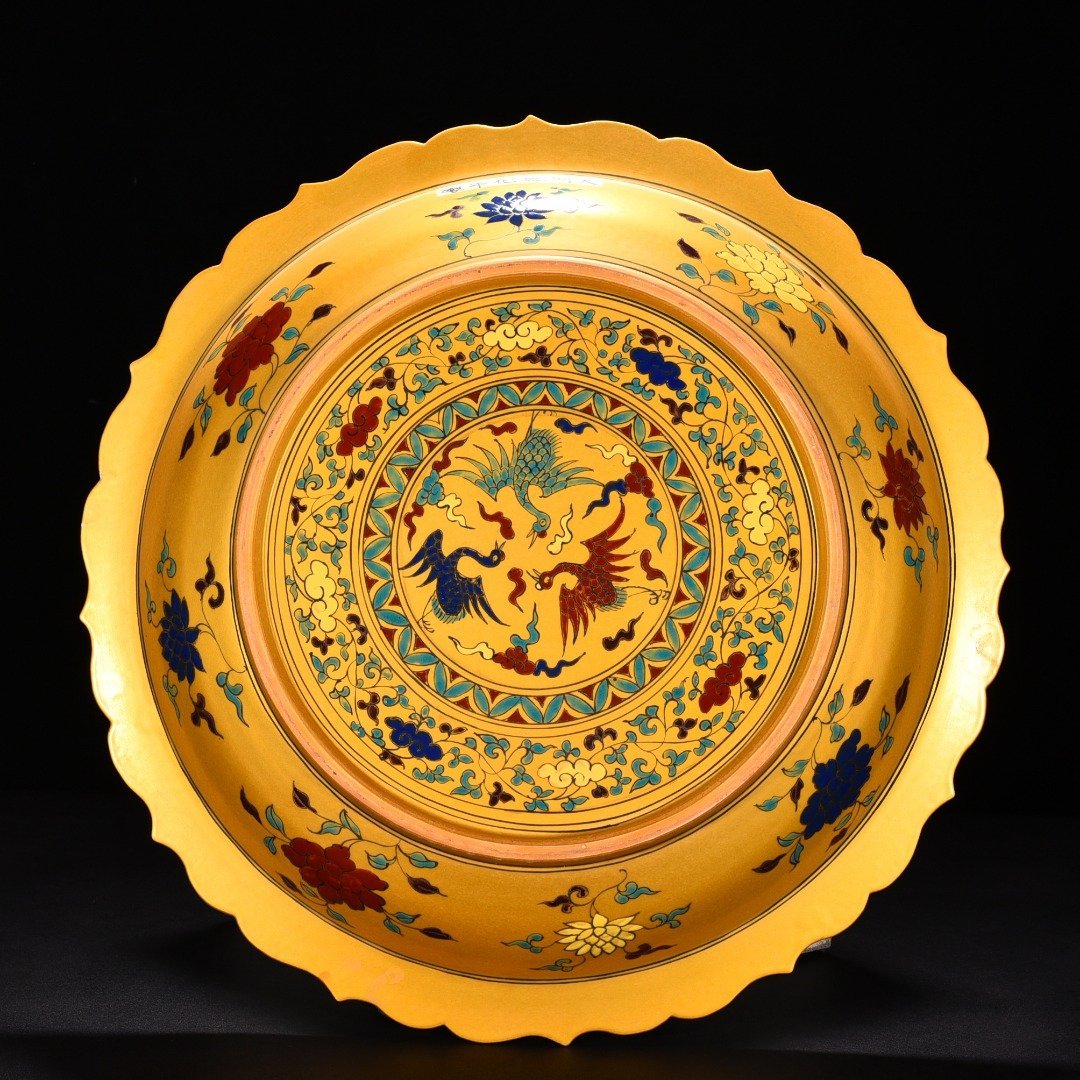 Ming Dynasty Chenghua Jindi colorful eight immortals figure rhombus mouth plate