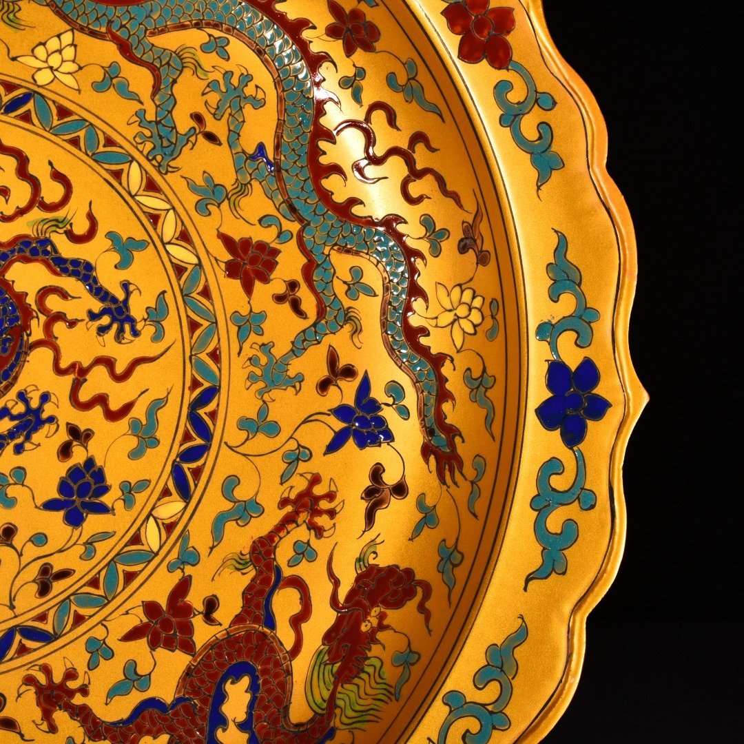 Ming Dynasty Chenghua gold-plated colorful purple dragon rhombus edge folding plate