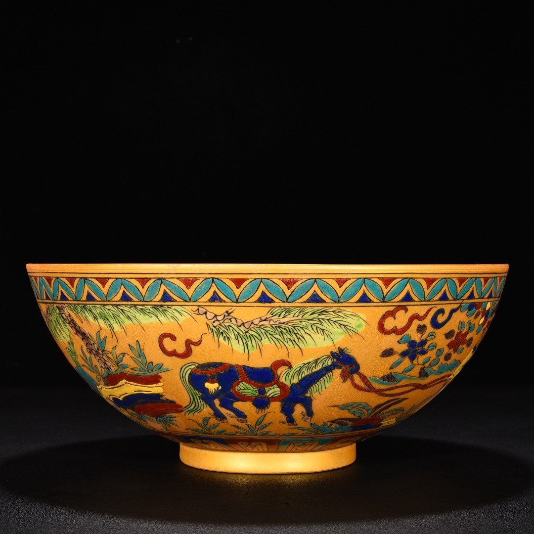 Ming Dynasty Chenghua Jindi colorful Xiao He chasing Han Xin under the moon bowl