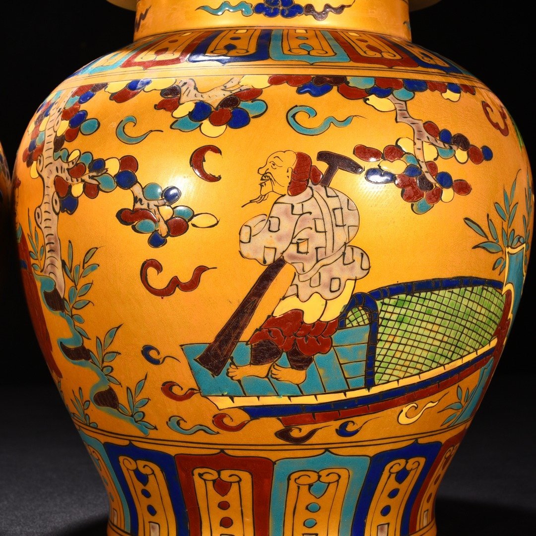 Ming Dynasty Chenghua Golden Land Colorful Covered Jar