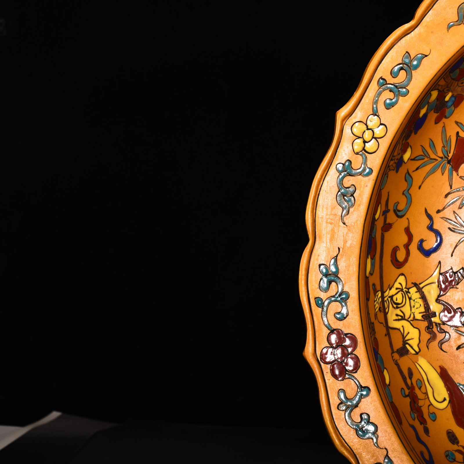 Ming Dynasty Chenghua Jindi colorful rhombus fold edge plate