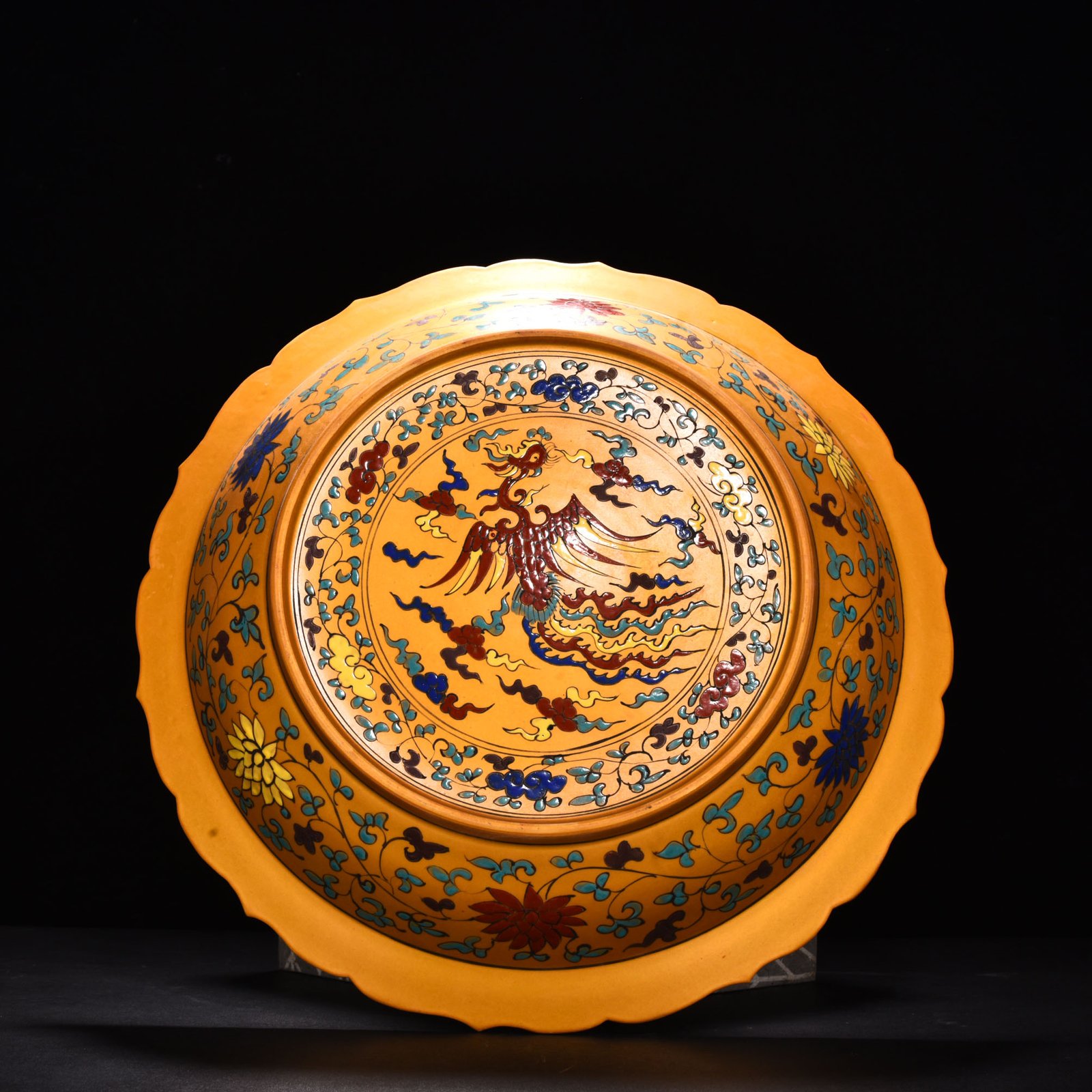 Ming Dynasty Chenghua Jindi colorful rhombus fold edge plate