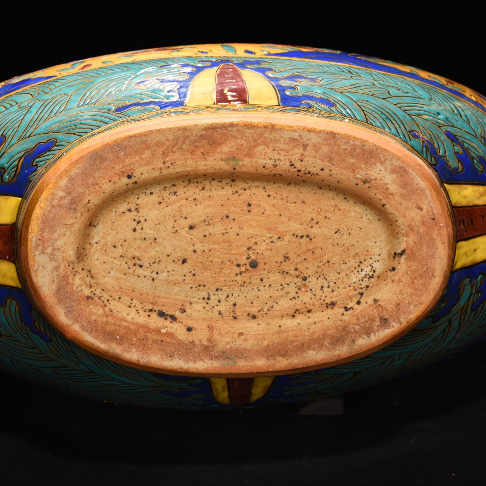 Ming Dynasty Chenghua Jindi multicolored fish dragon and phoenix head pot
