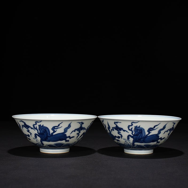 Ming Dynasty Chenghua blue and white Pegasus palace bowl