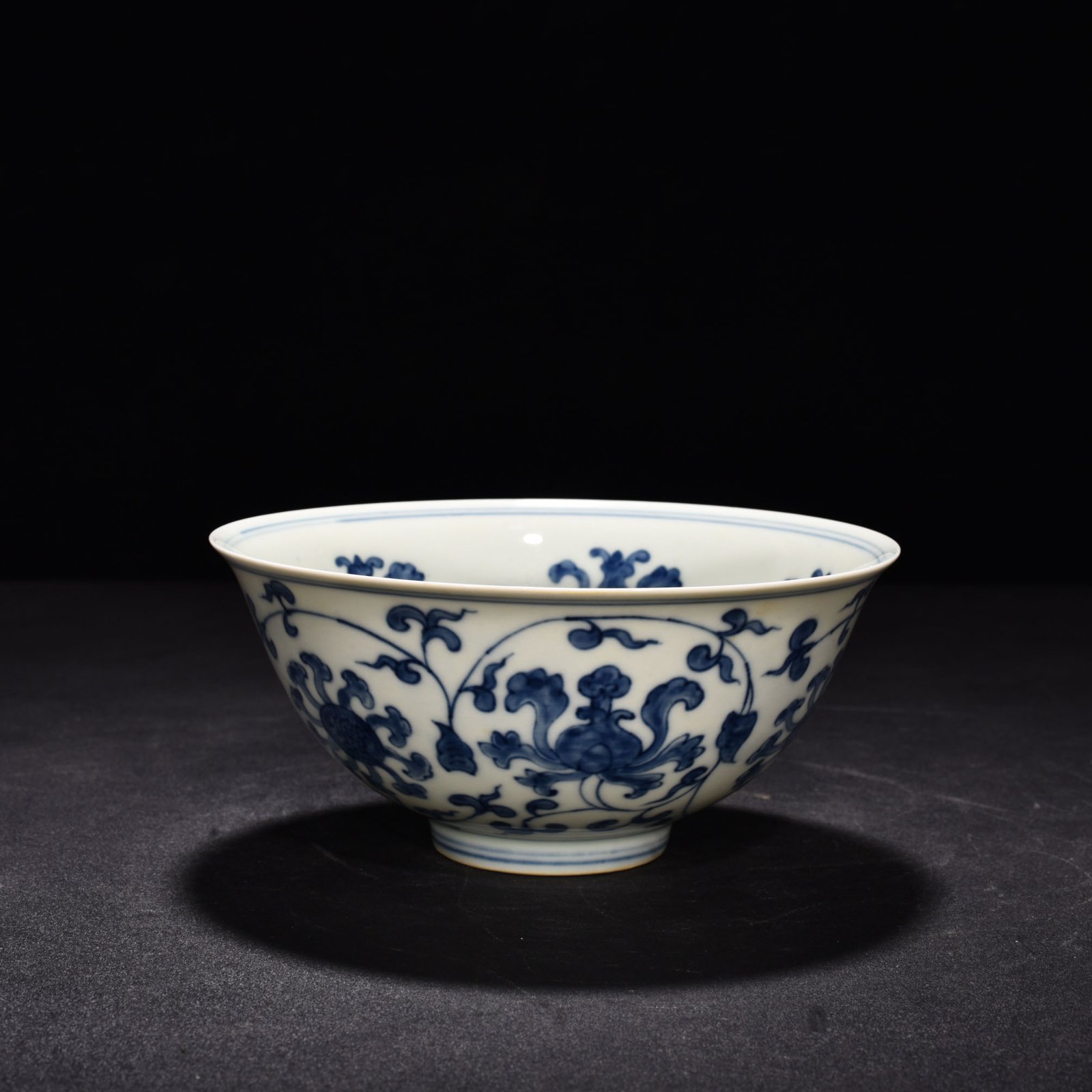 Ming Dynasty Chenghua blue and white Baoxiang palace-style bowl