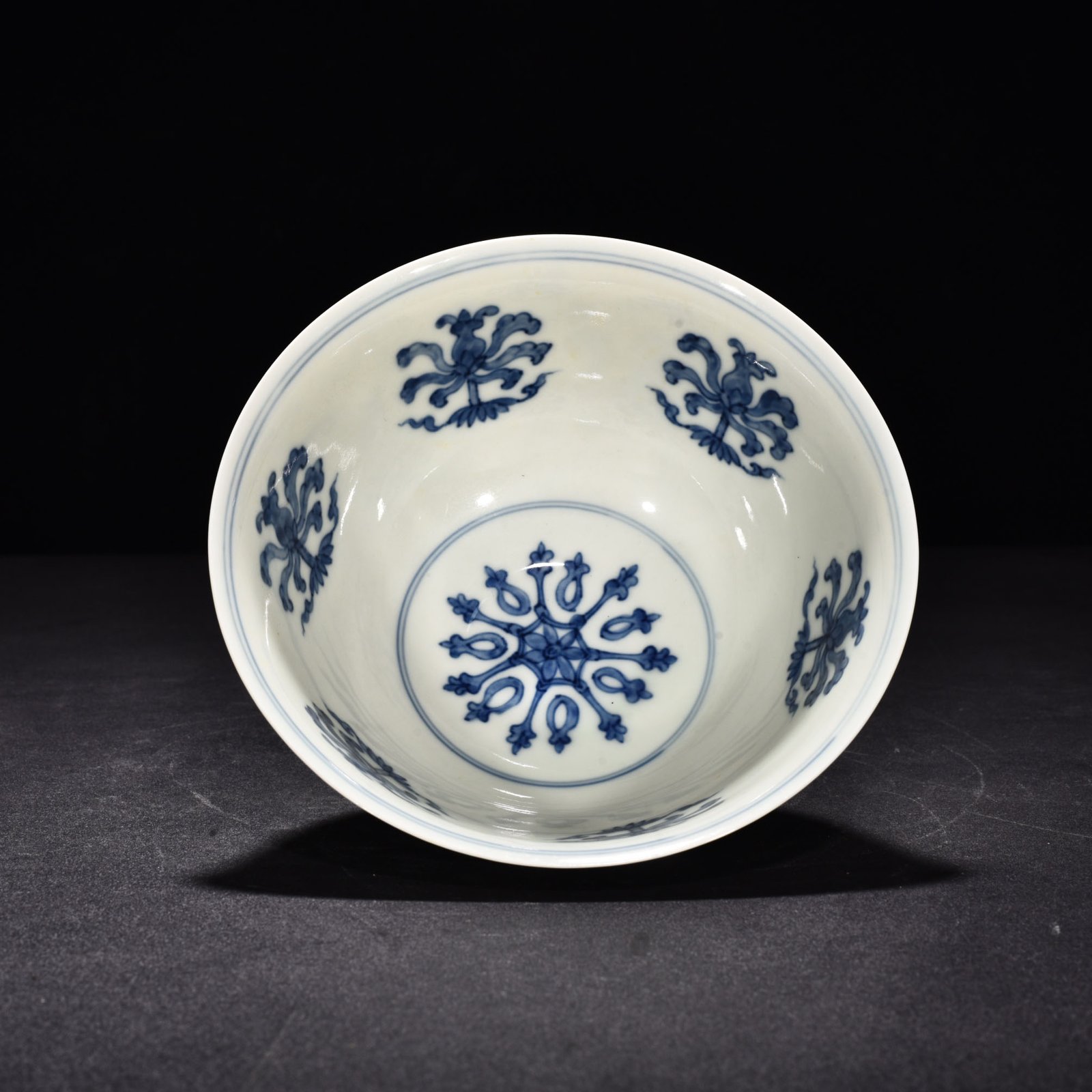 Ming Dynasty Chenghua blue and white Baoxiang palace-style bowl