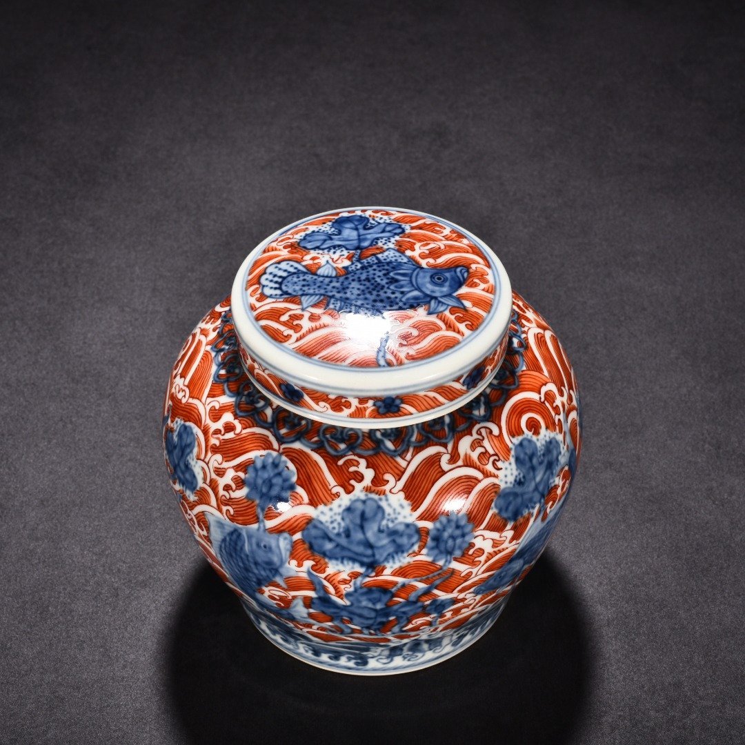 Ming Dynasty Chenghua blue and white alum red fish and algae covered jar