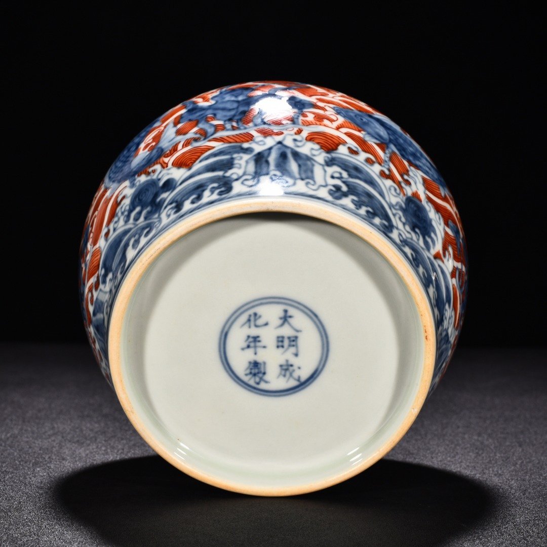 Ming Dynasty Chenghua blue and white alum red fish and algae covered jar