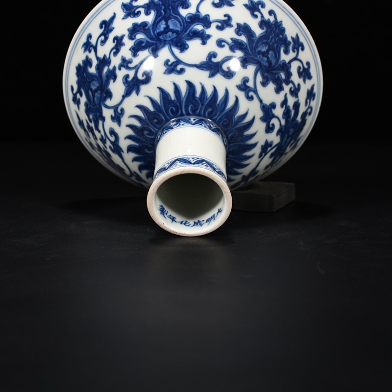 Ming Dynasty Chenghua blue and white tall bowl