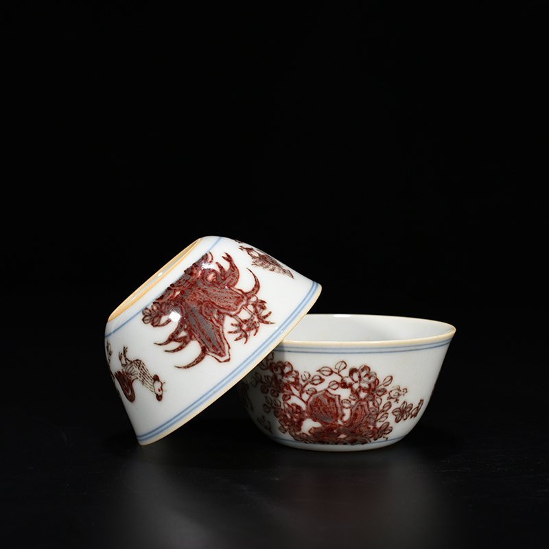 Ming Dynasty Chenghua blue and white underglaze red chicken cup