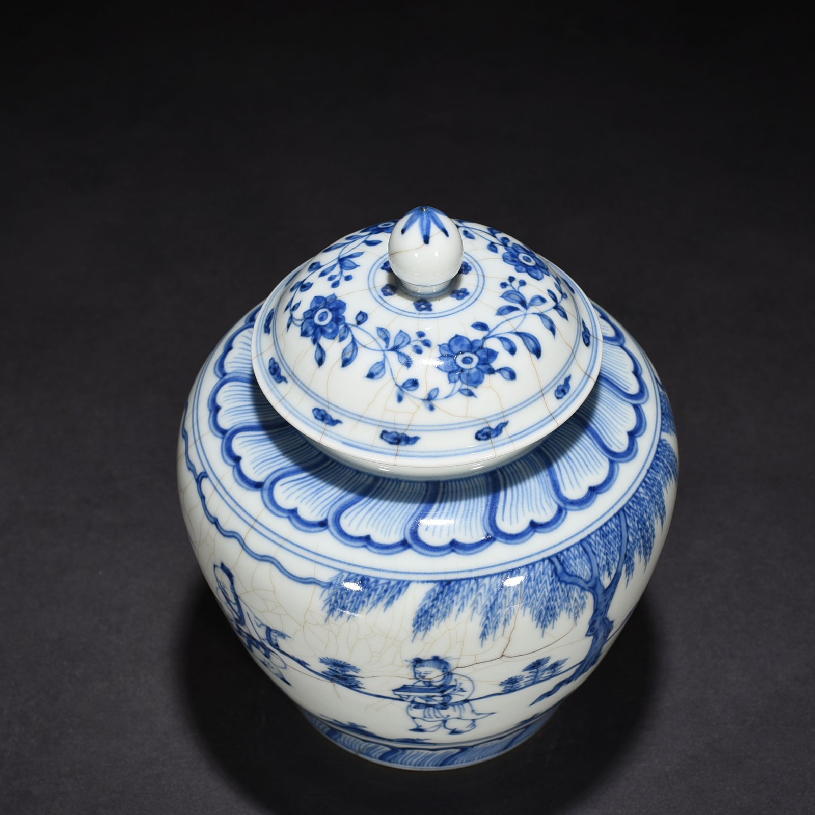Ming Dynasty Chenghua blue and white Taoist figure general jar