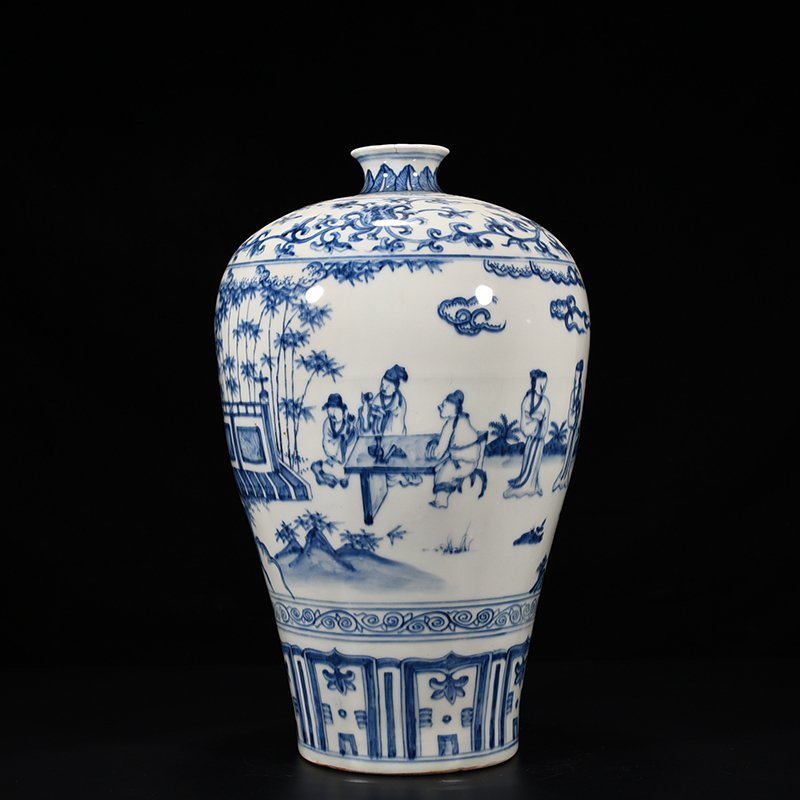 Ming Dynasty Chenghua blue and white Taoist figure plum vase