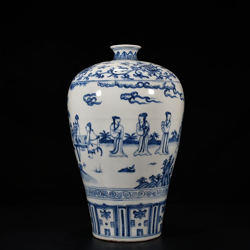 Ming Dynasty Chenghua blue and white Taoist figure plum vase