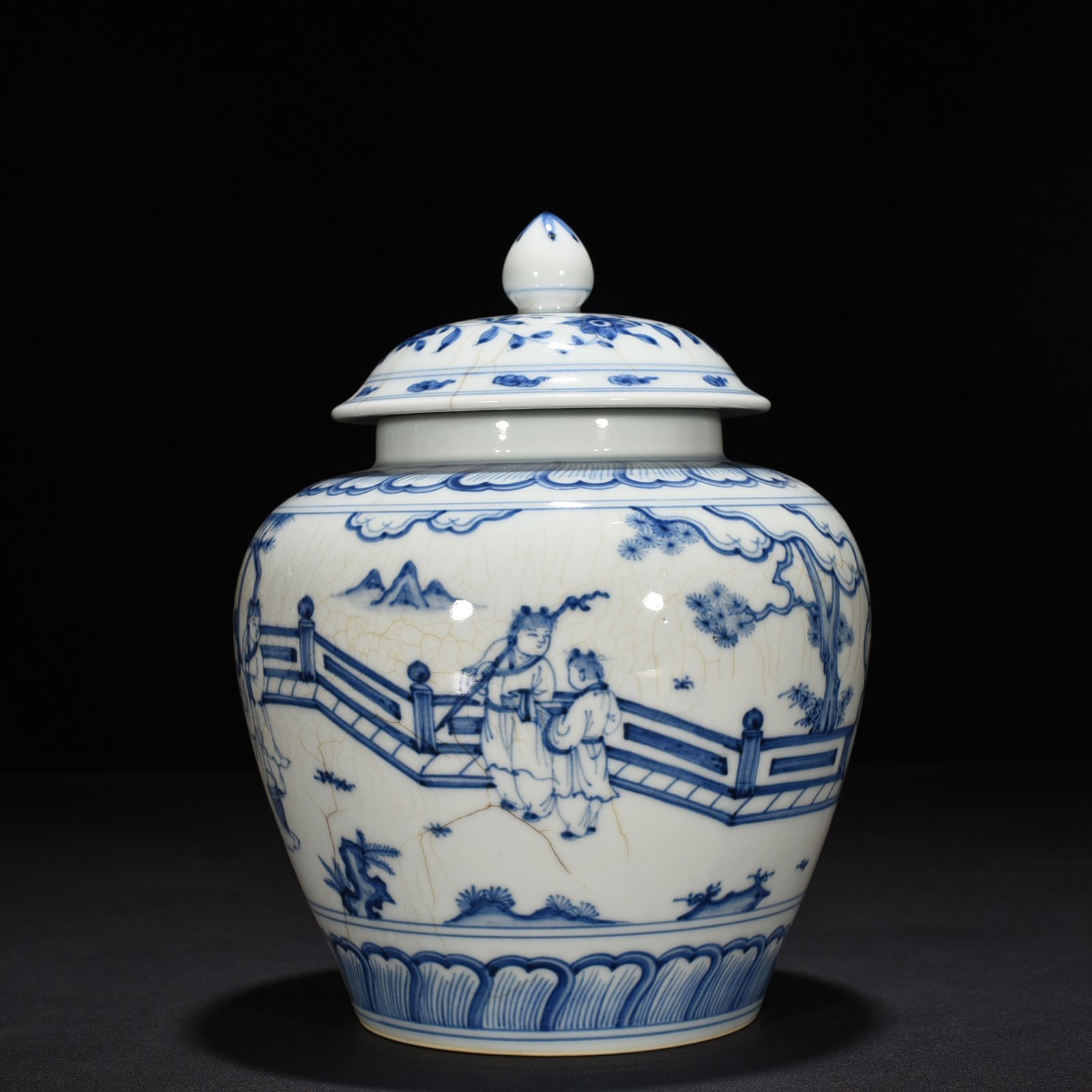 Ming Dynasty Chenghua blue and white Gao Shi figure lid jar