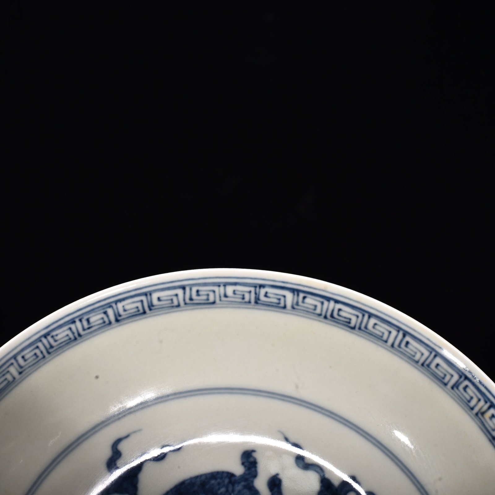 Ming Dynasty Chenghua blue and white unicorn plate