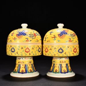 Ming Dynasty Chenghua five-color golden phoenix pocket on yellow ground