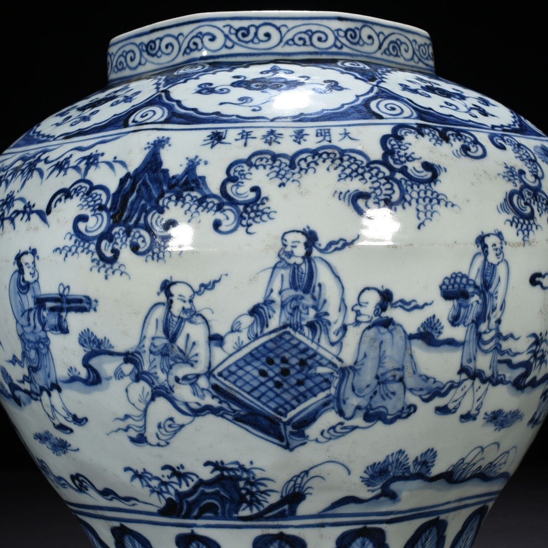 Ming Dynasty Jingtai blue and white Gao Shi figure eight-sided jar