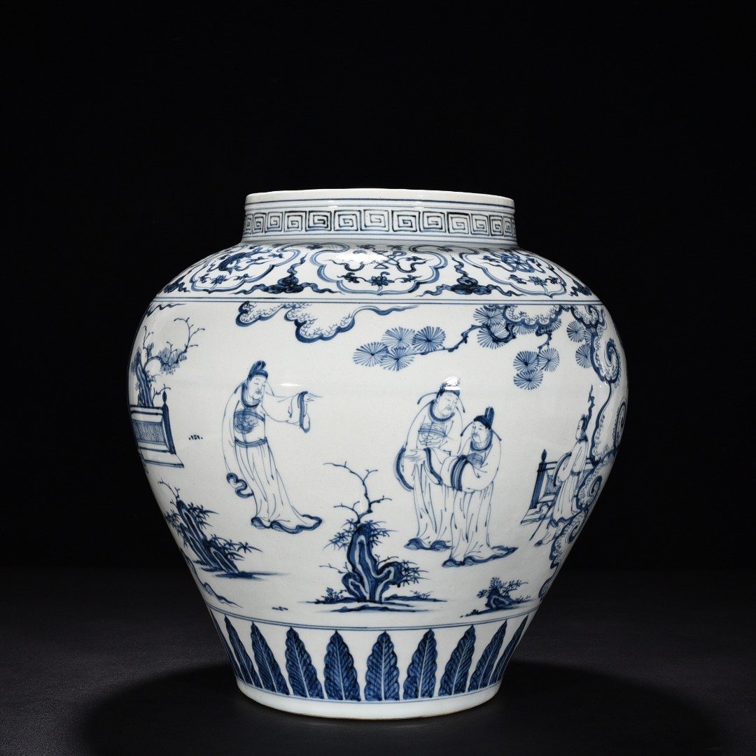 Ming Dynasty orthodox blue and white Coats game jar with figures