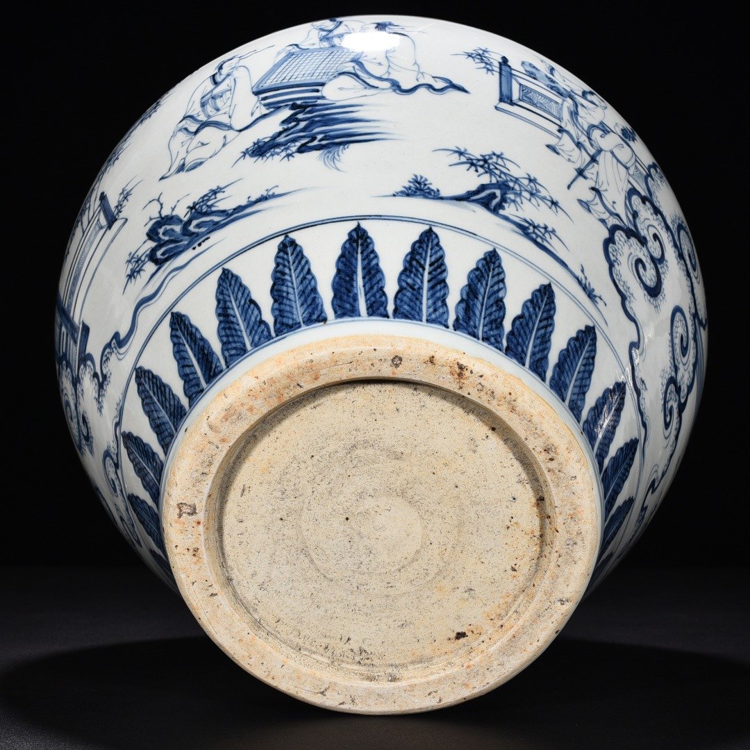 Ming Dynasty orthodox blue and white Coats game jar with figures