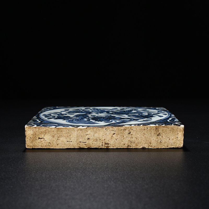 Ming Dynasty Yongle Dabaoen Temple blue and white folded branches flower and bird floor tiles