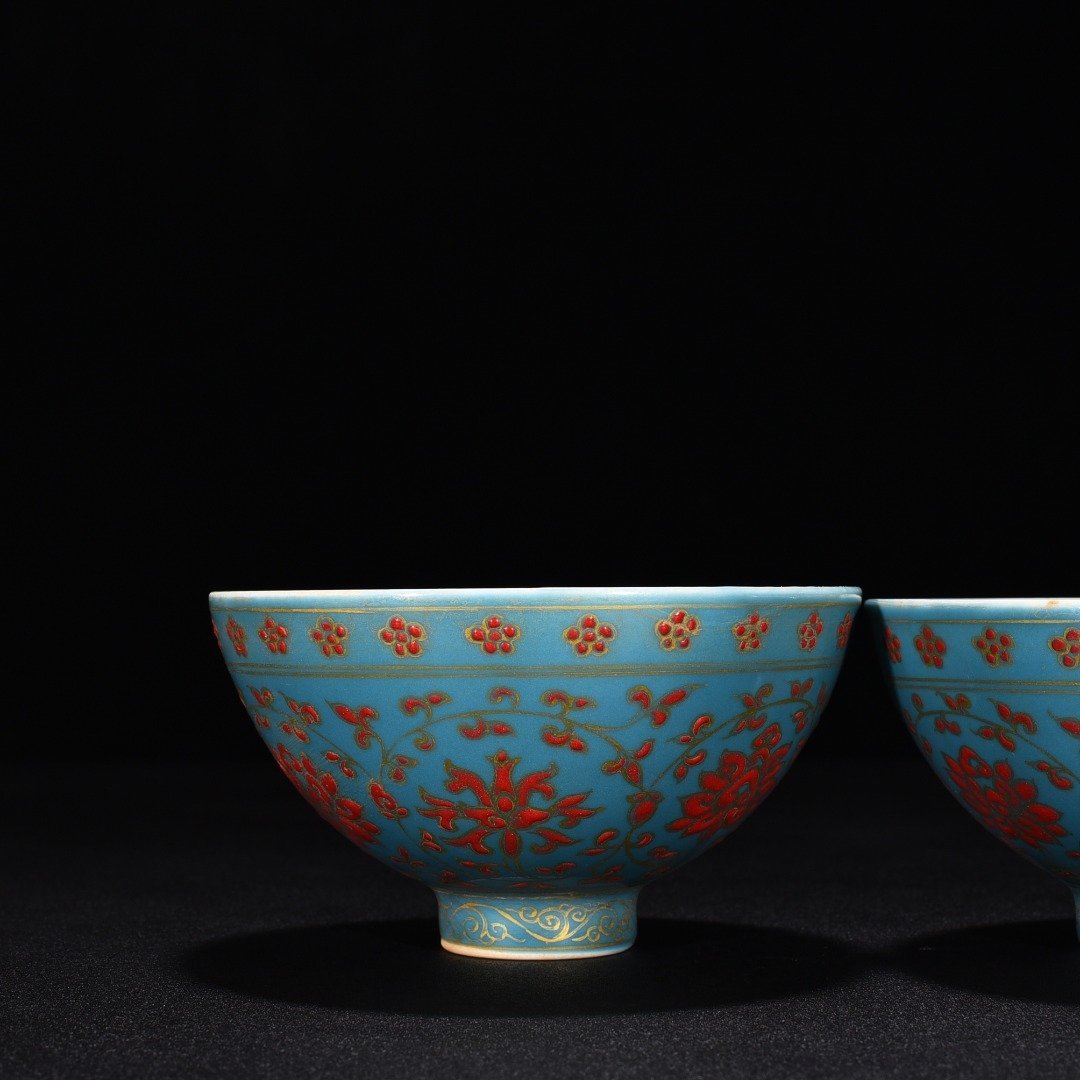 Ming Dynasty Yongle sky blue glaze chicken heart bowl with tangled branches and floral