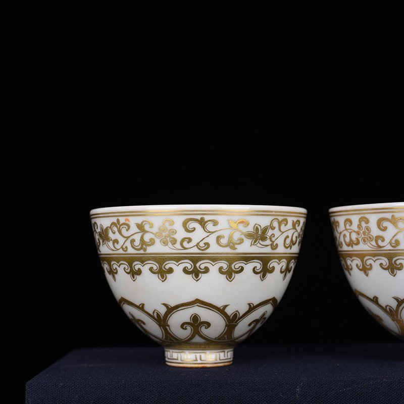 Ming Dynasty Yongle gold-painted chicken heart bowl with floral
