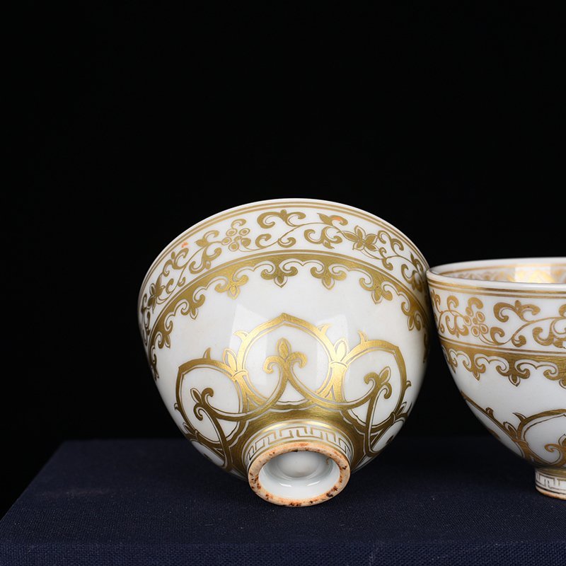 Ming Dynasty Yongle gold-painted chicken heart bowl with floral