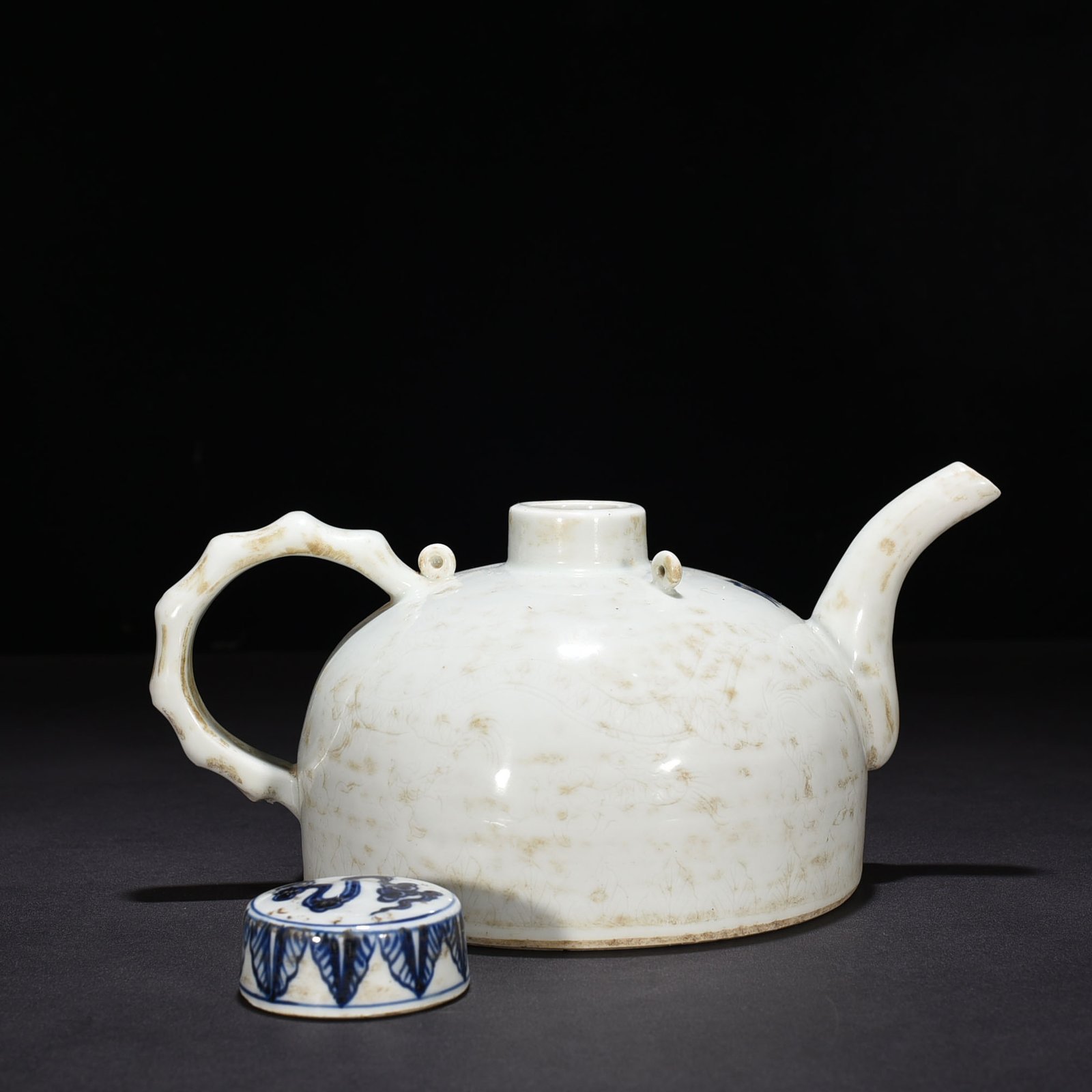 Ming Dynasty Yongle Privy Council style sweet white glaze bamboo pot