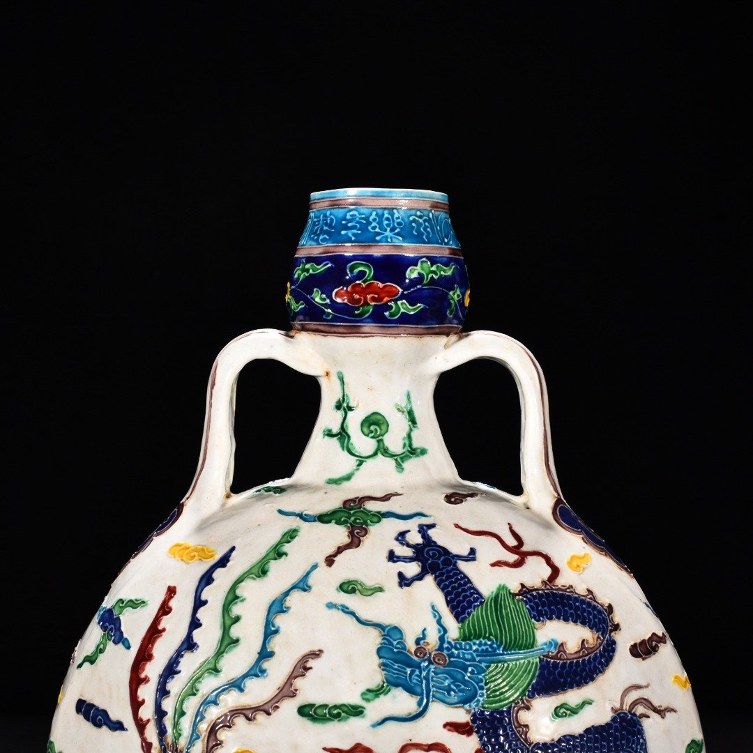 Ming Dynasty Yongle enamel flat vase with dragon and phoenixs