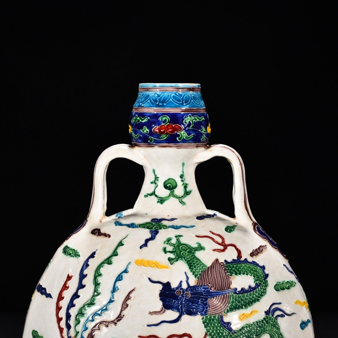 Ming Dynasty Yongle enamel flat vase with dragon and phoenixs