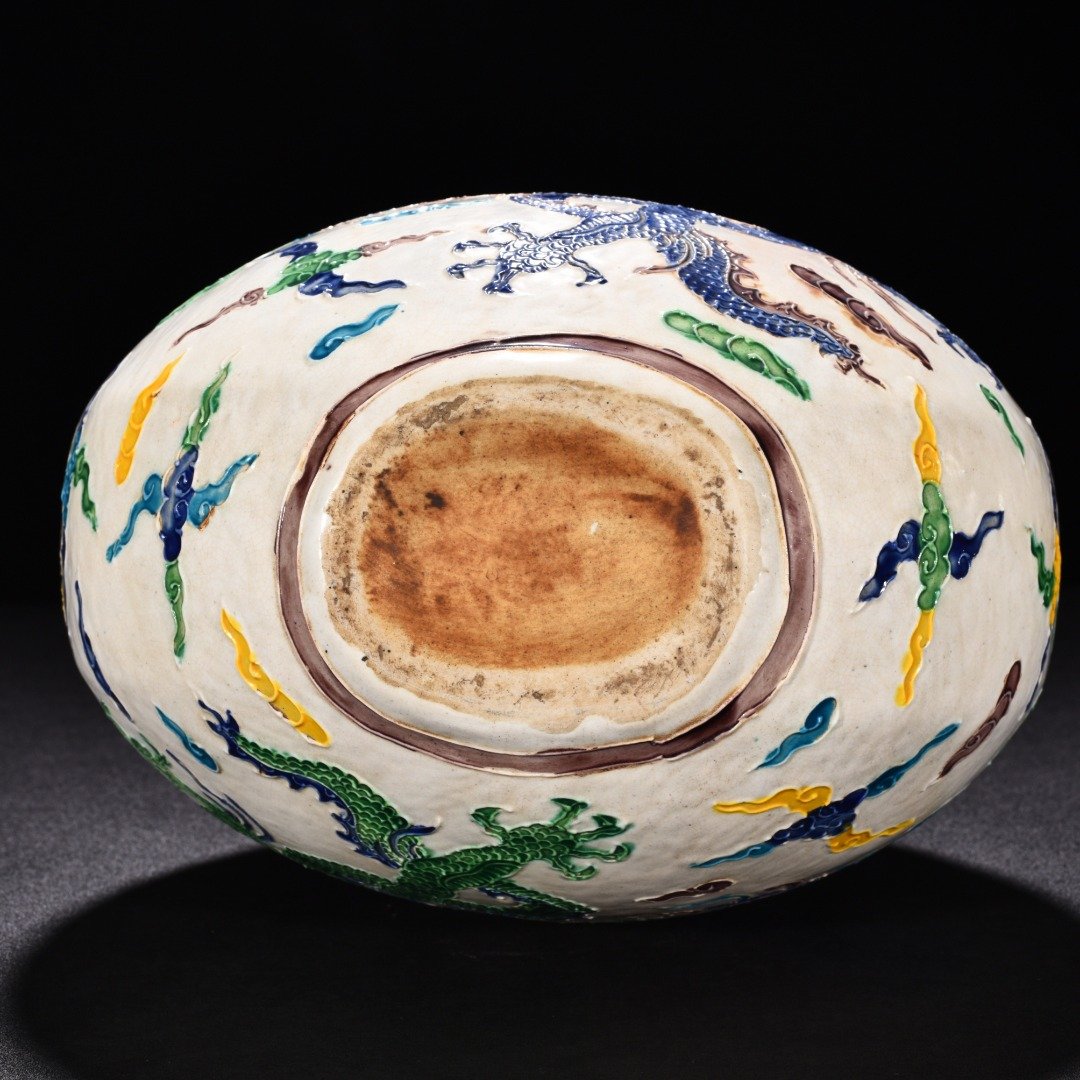 Ming Dynasty Yongle enamel flat vase with dragon and phoenixs