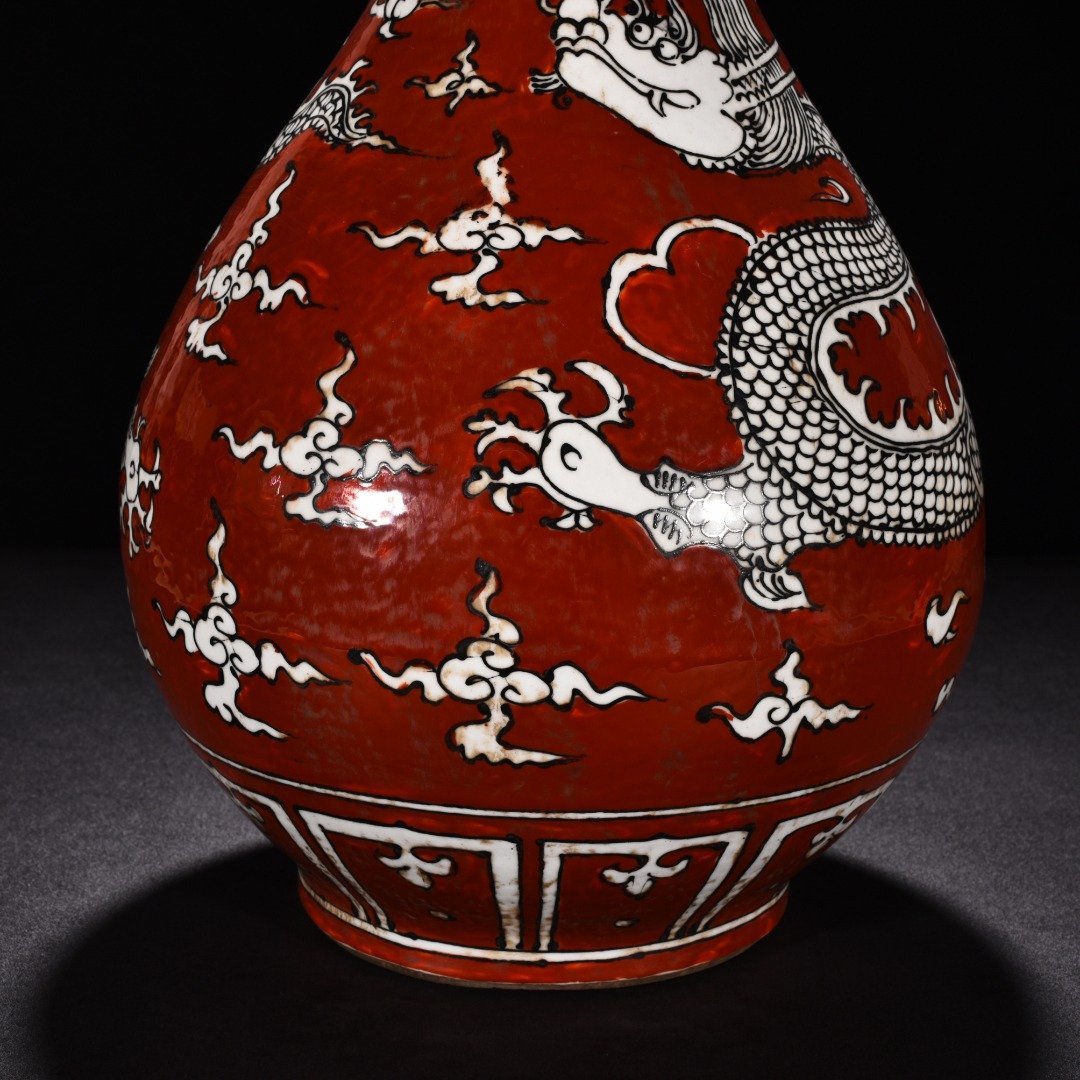 Ming Dynasty Yongle red glaze jade pot spring vase with cloud and dragon