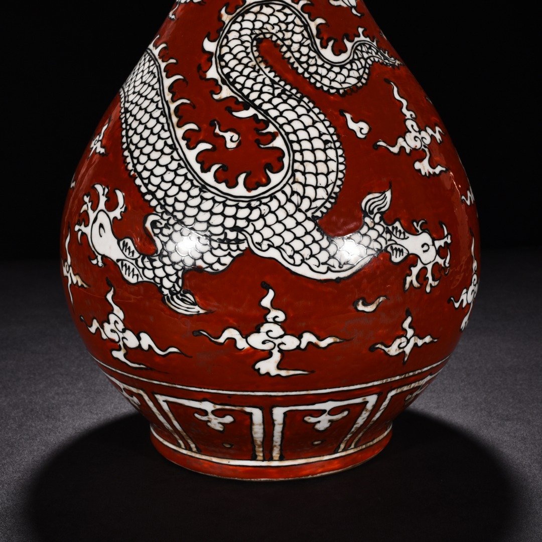 Ming Dynasty Yongle red glaze jade pot spring vase with cloud and dragon