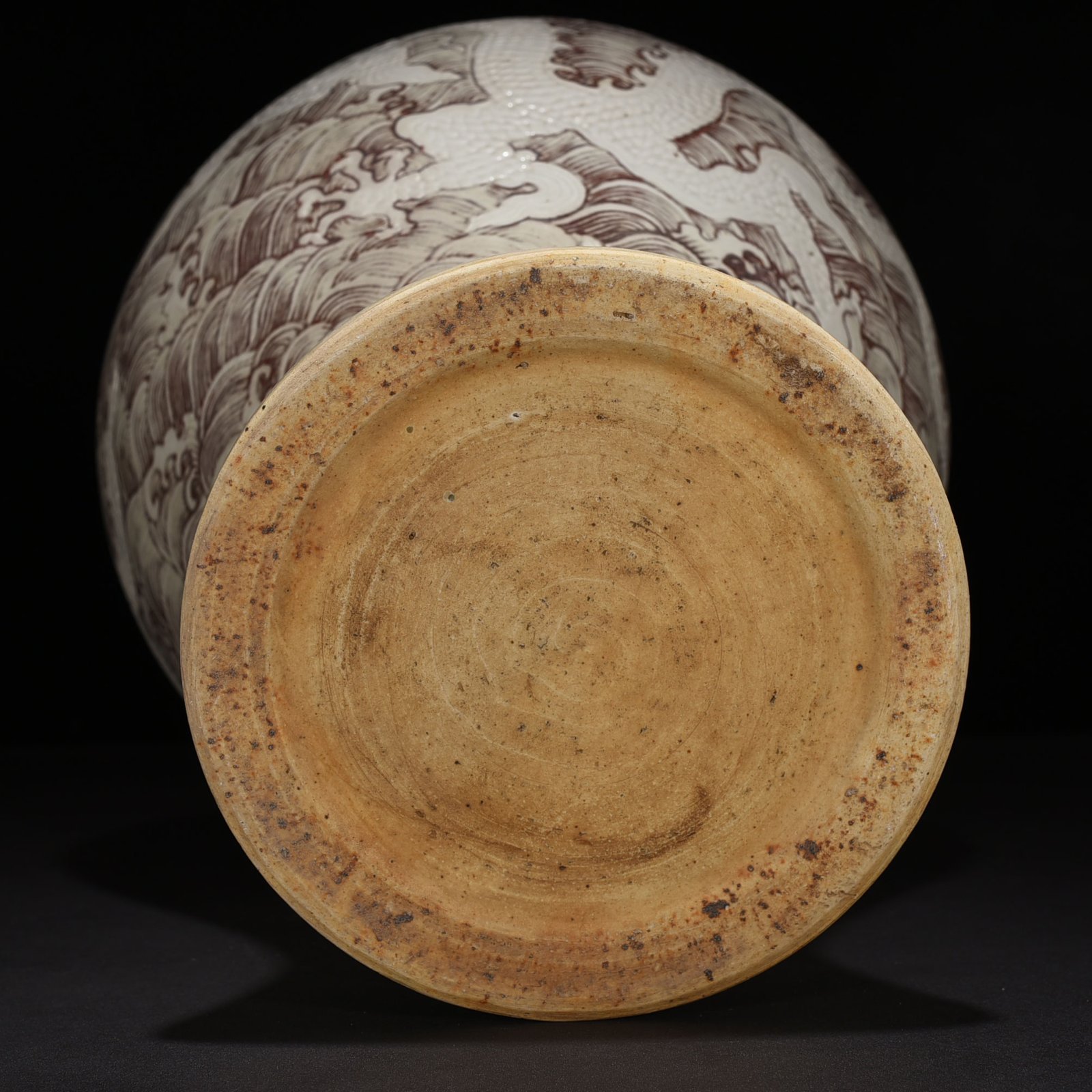 Ming Dynasty Yongle underglaze red conical arched blue dragon godson plum vase