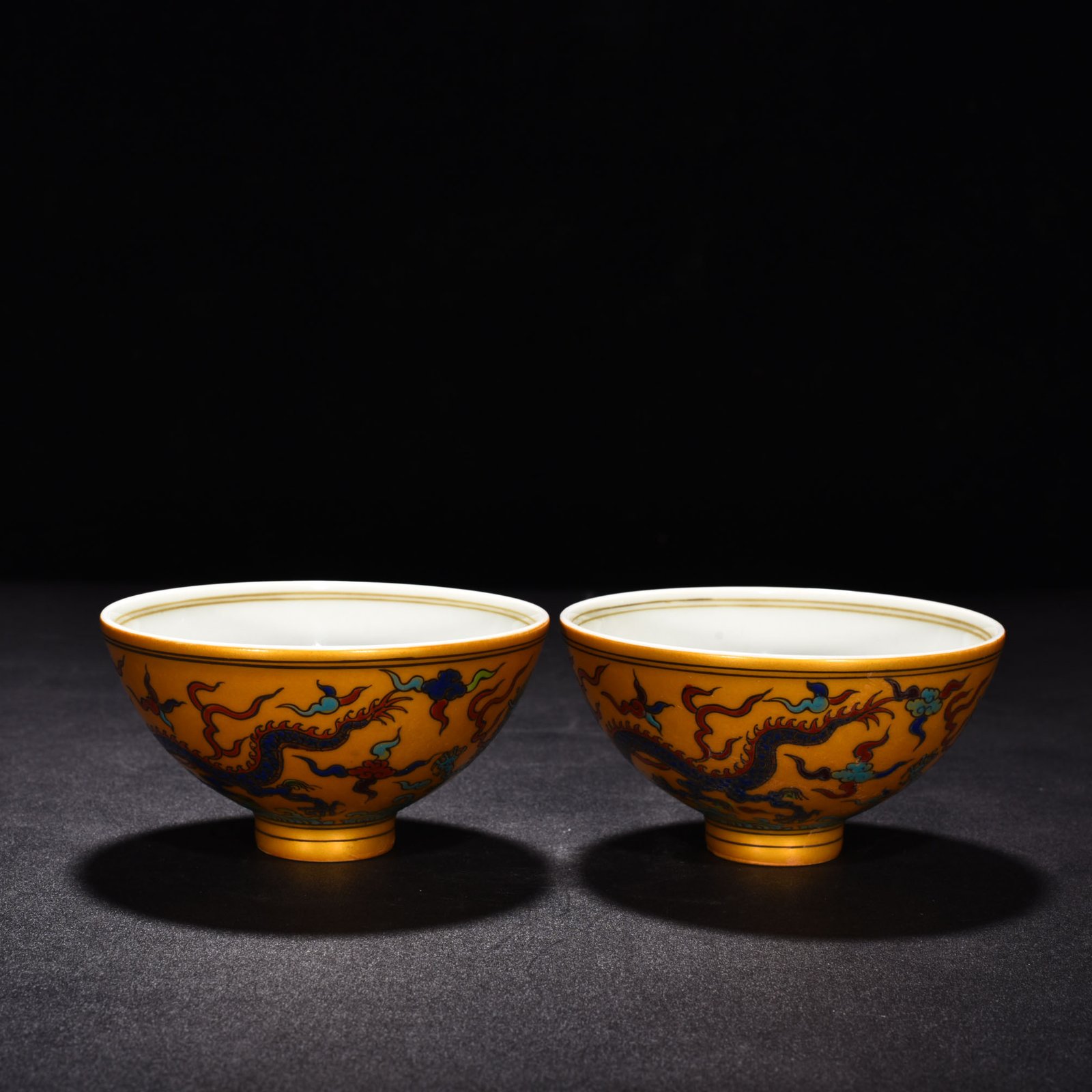Ming Dynasty Yongle gold-colored chicken heart bowl with clouds and dragons