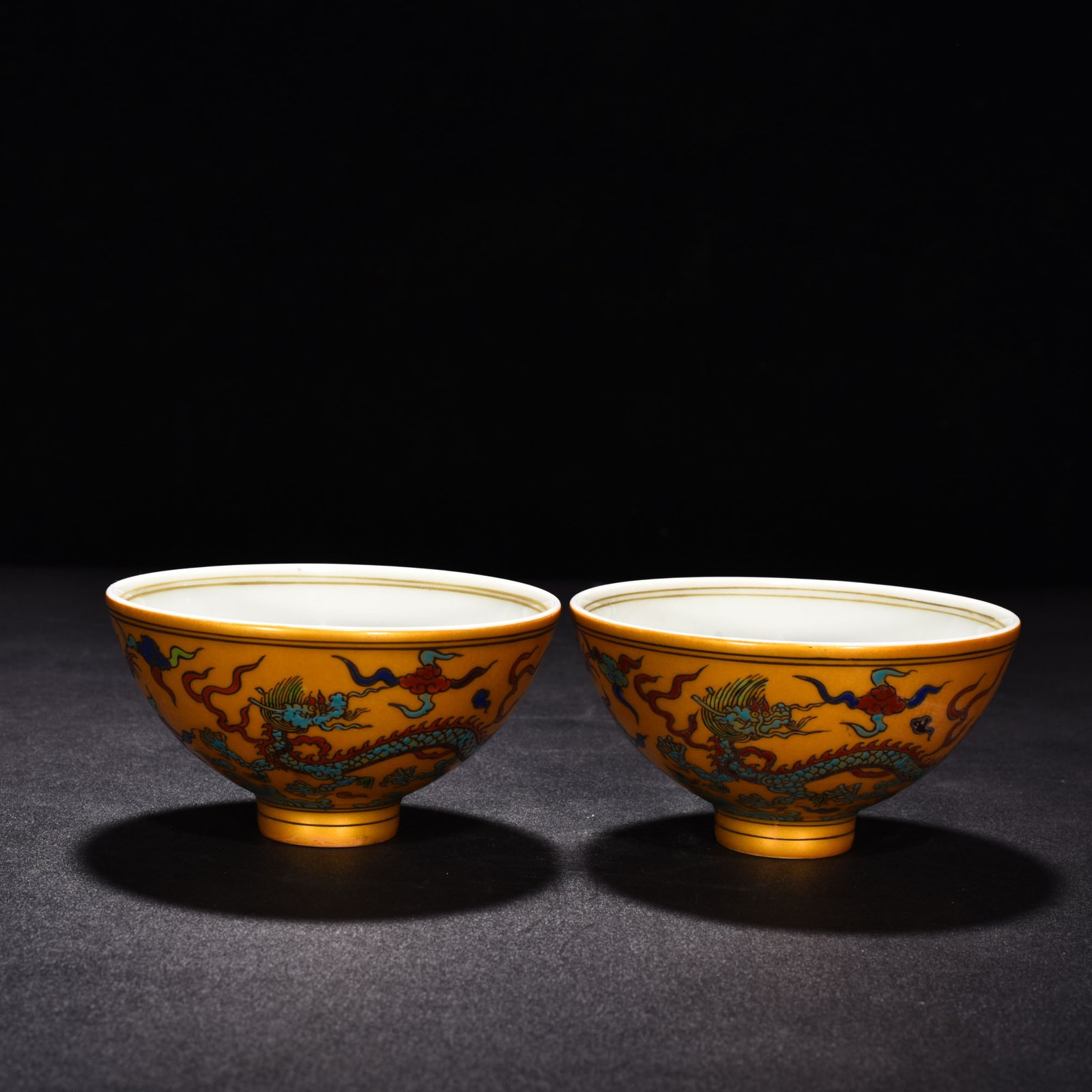 Ming Dynasty Yongle gold-colored chicken heart bowl with clouds and dragons